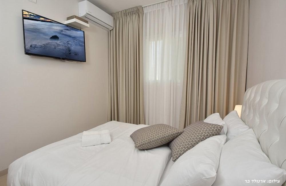 195310 גלריה כללית, אחוזת הצוק במרומים, וילה  בכפר שמאי וילות - Vila 4 U