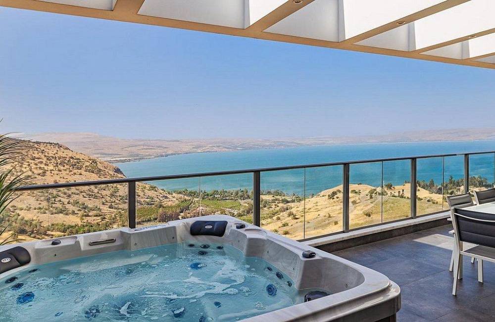 195861 גלרית חוץ, רויאל פנטהאוז על הכנרת, וילה  בטבריה וילות - Vila 4 U