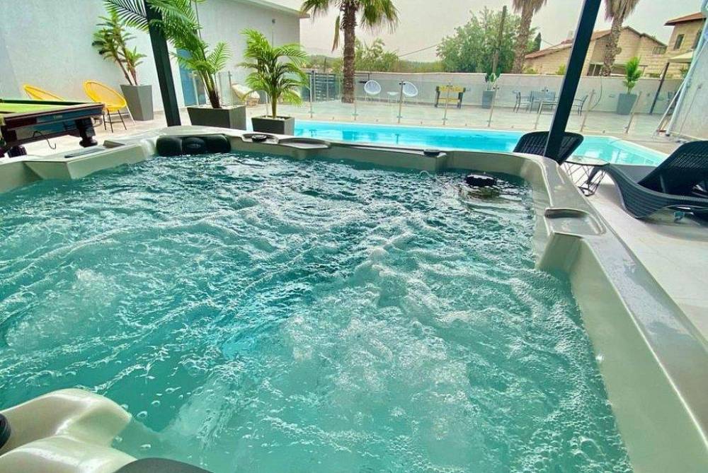 196276 הבריכה והספא, מתחם האושר אדרת, וילה  באדרת וילות - Vila 4 U