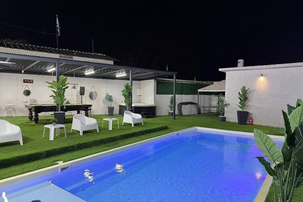 196277 הבריכה והספא, מתחם האושר אדרת, וילה  באדרת וילות - Vila 4 U