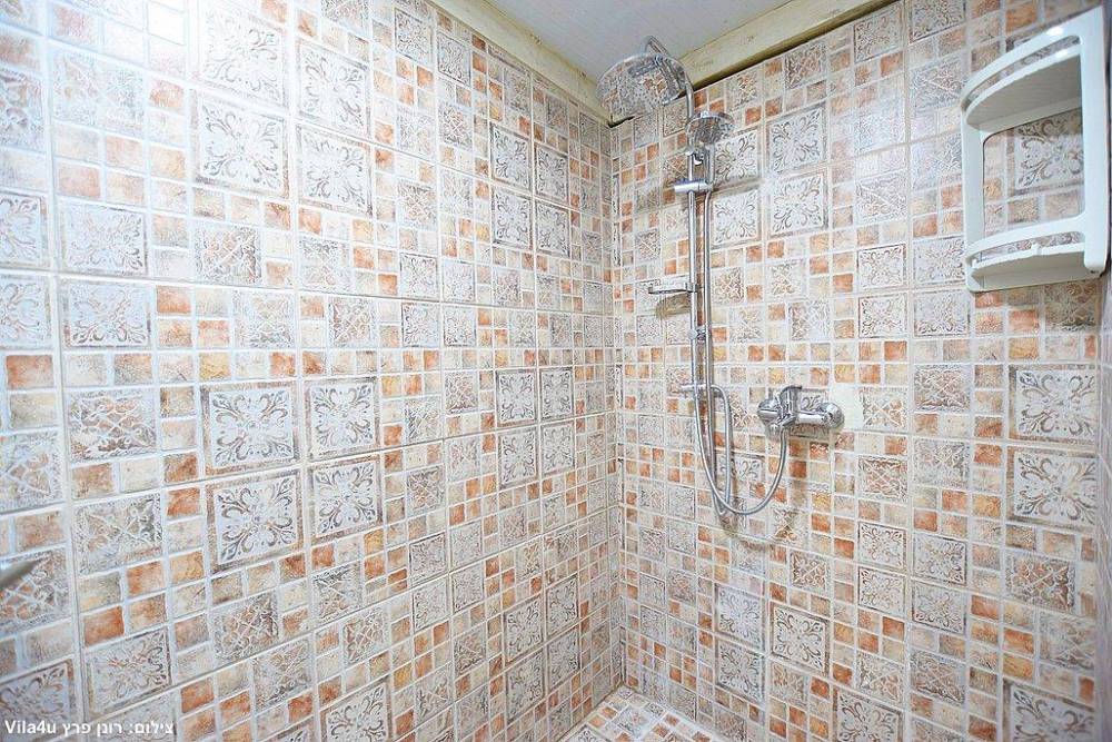 200618 הצימרים במתחם, אחוזת הזיתים ריזורט, וילה  בירכא וילות - Vila 4 U