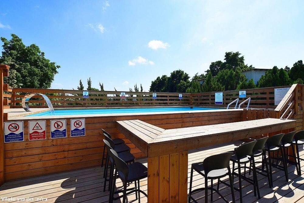 203694 גלריה חיצונית, אחוזת טפרס, וילה  בעמק חפר וילות - Vila 4 U