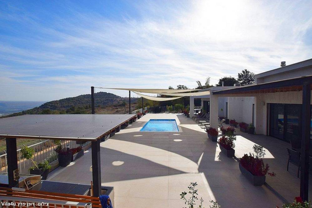 208915 הנוף מהאחוזה, אחוזת גפנים, וילה  ברמות נפתלי וילות - Vila 4 U
