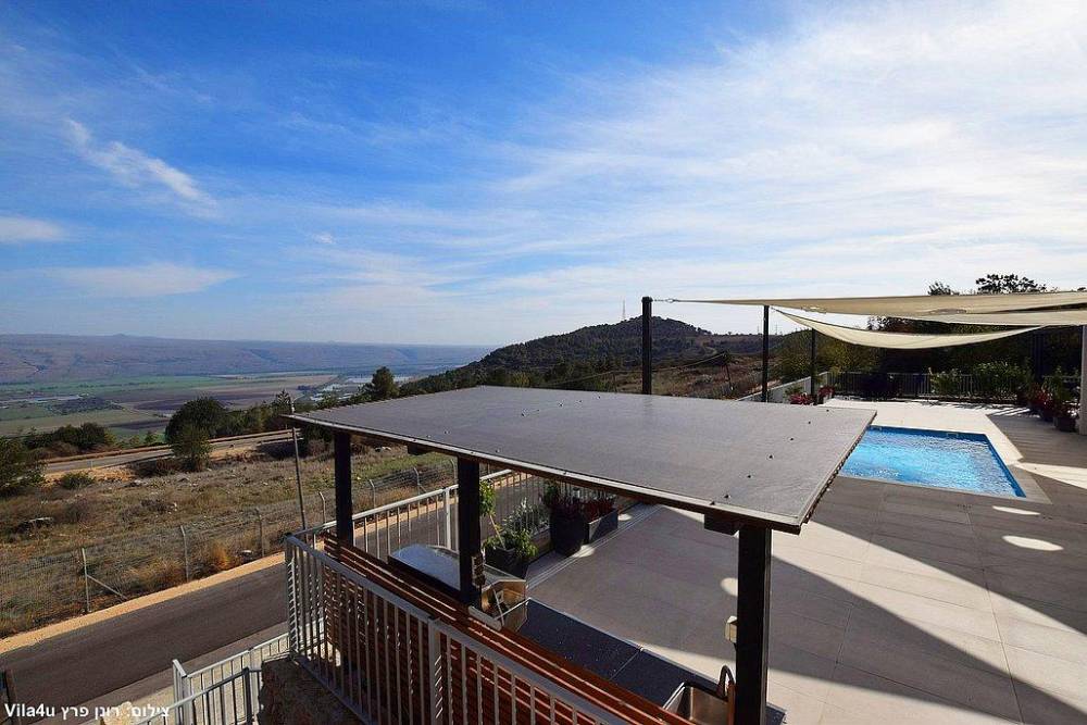 208918 הנוף מהאחוזה, אחוזת גפנים, וילה  ברמות נפתלי וילות - Vila 4 U