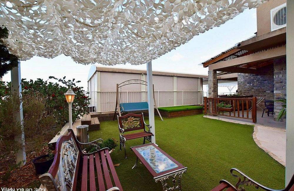 209549 מתחם החוץ המשקיף לכנרת, וילה סלו מול הכנרת, וילה  בנוף כנרת וילות - Vila 4 U