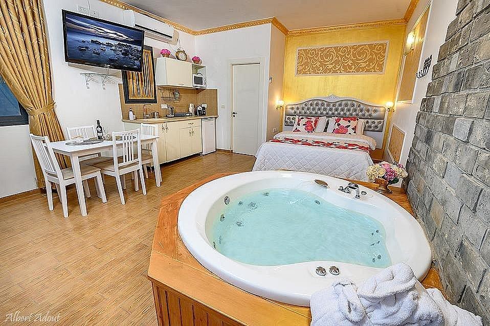 209583 סוויטת שיר, וילה סלו מול הכנרת, וילה  בנוף כנרת וילות - Vila 4 U