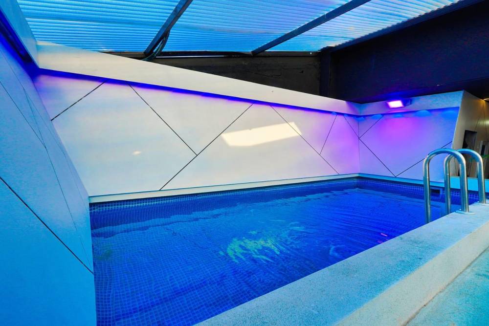 210120 גלריה כללית, מתחם אירוח וויט - White, וילה  בהוד השרון וילות - Vila 4 U