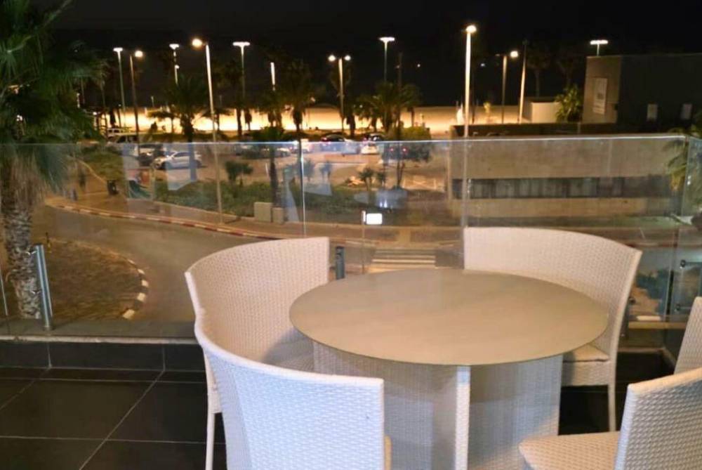 210187 גלריה כללית, וילה לב הים, וילה  באשדוד וילות - Vila 4 U