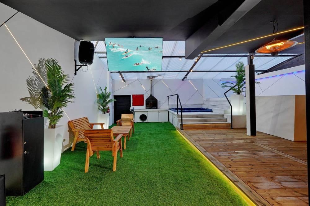 210238 מתחם חיצוני, מתחם האירוח וויט - White, וילה  בהוד השרון וילות - Vila 4 U