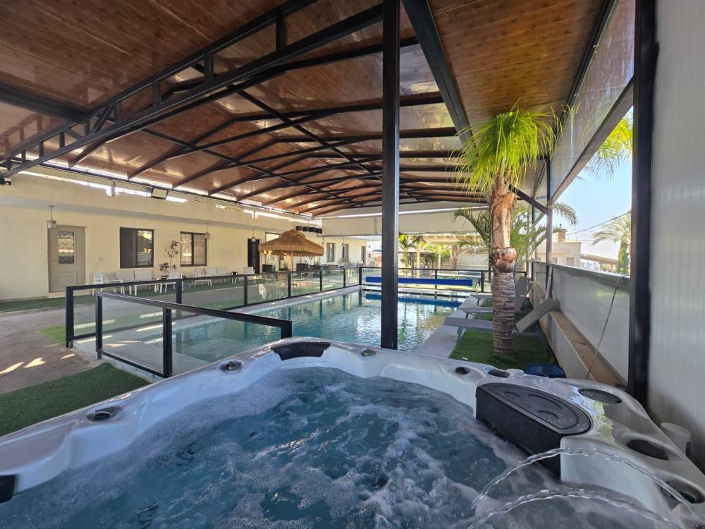 210350 מתחם חיצוני, אחוזת אייל בגליל, וילה  בירכא וילות - Vila 4 U