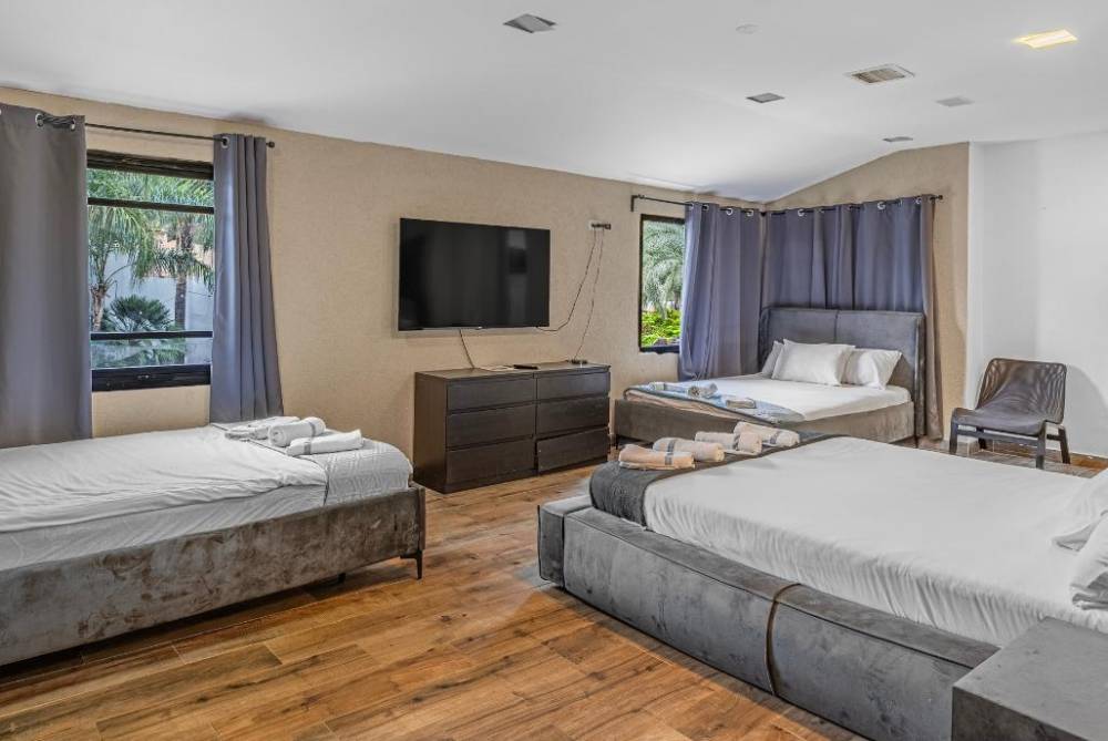 210550 מתחם פנימי, וילה קאסה רויאל, וילה  בשומרה וילות - Vila 4 U