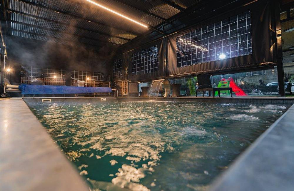 210874 מיוחד לחורף, אחוזת נסרין ריזורט, וילה  בירכא וילות - Vila 4 U