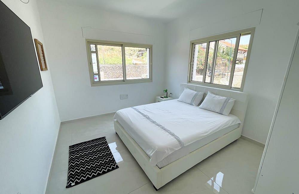 211168 גלרית פנים, וילה לבנה יבנאל, וילה  ביבנאל וילות - Vila 4 U