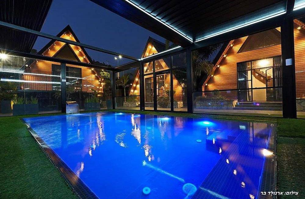 211442 גלריה כללית, אחוזת קמפניה נירה - Campagna Nera, וילה  בירכא וילות - Vila 4 U