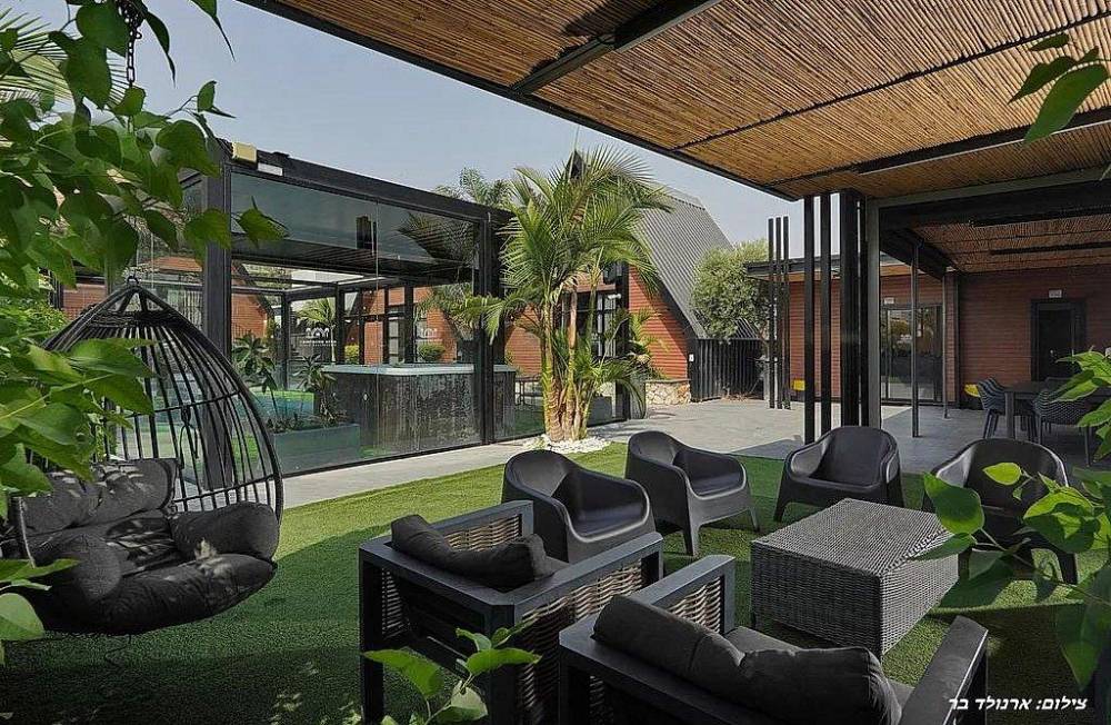 211452 גלריה כללית, אחוזת קמפניה נירה - Campagna Nera, וילה  בירכא וילות - Vila 4 U