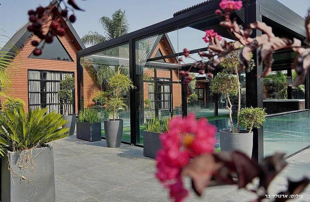 211539 גלרית חוץ, אחוזת קמפניה נירה - Campagna Nera, וילה  בירכא וילות - Vila 4 U