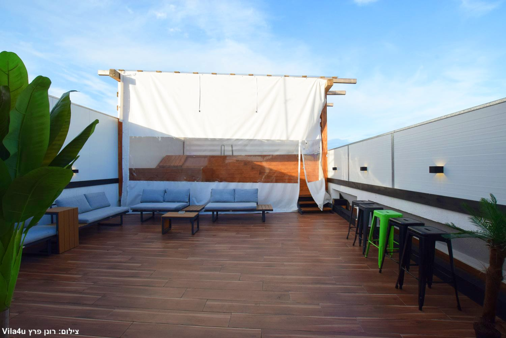 211652 גלריה כללית, מתחם סאנרייז על גג העולם, וילה  בכפר סבא וילות - Vila 4 U