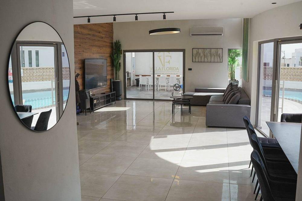 211784 מתחם פנימי, וילה פלורידה אילת, וילה  באילת וילות - Vila 4 U