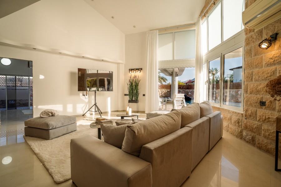 211868 גלרית פנים, וילה יוקה - Vila Yuka, וילה  באילת וילות - Vila 4 U