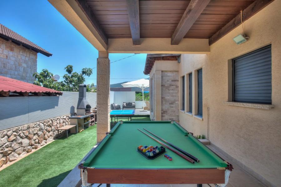 212202 גלרית חוץ, וילת יוקרה - אחוזת נשרים, וילה  בספסופה וילות - Vila 4 U