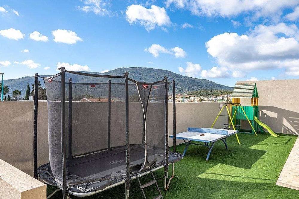 212343 מתחם החצר, אחוזת גליל, וילה  בספסופה וילות - Vila 4 U