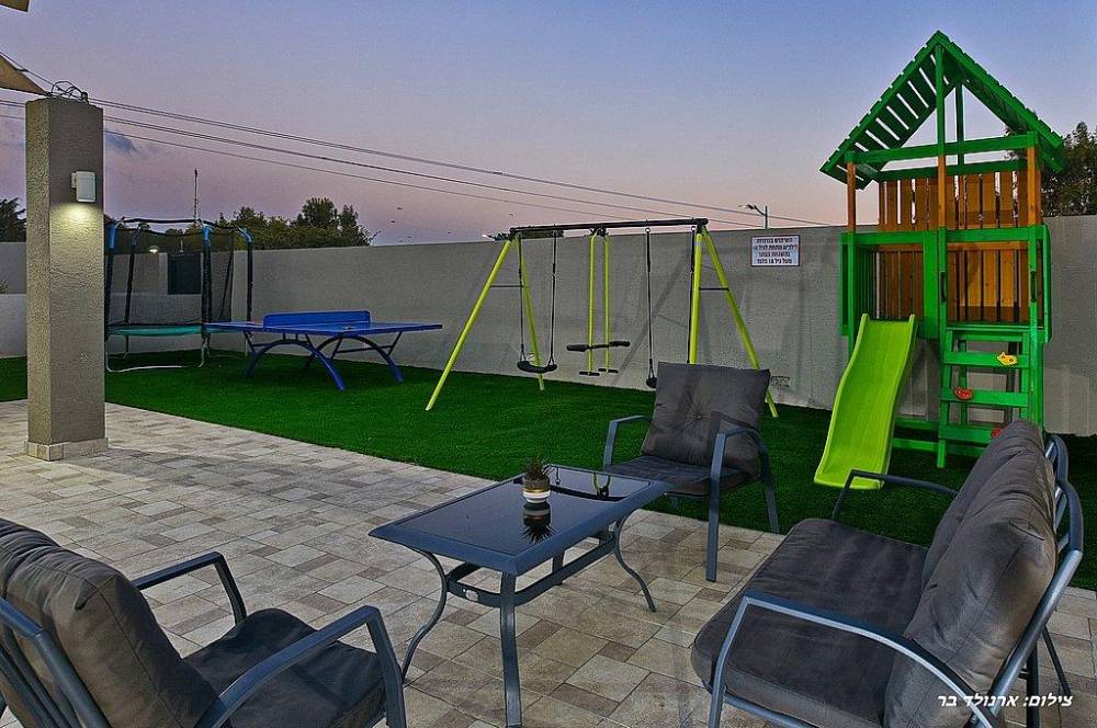 212345 מתחם החצר, אחוזת גליל, וילה  בספסופה וילות - Vila 4 U