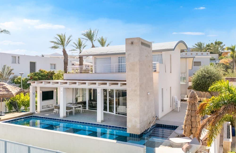 212877 גלרית חוץ, וילה קטלינה, וילה  באילת וילות - Vila 4 U