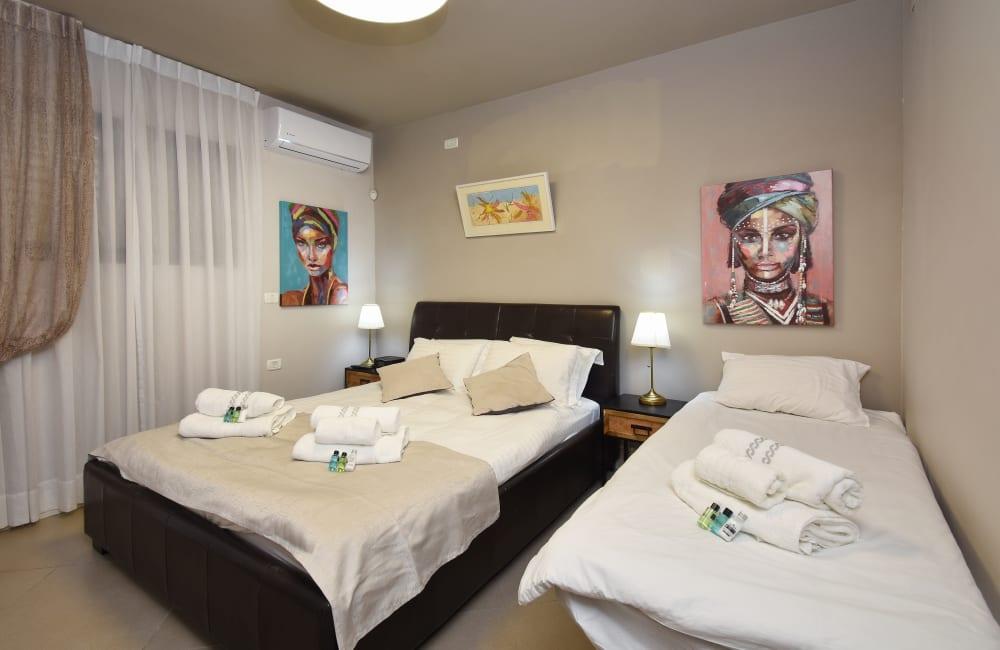 212999 גלרית פנים, וילה מצפה הוד, וילה  בפוריה כפר עבודה וילות - Vila 4 U