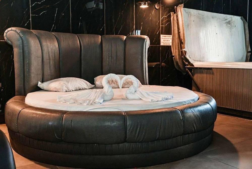 213319 קומה ראשונה - חדרי השינה, מתחם אירוח אקסיטו, וילה  בירושלים וילות - Vila 4 U