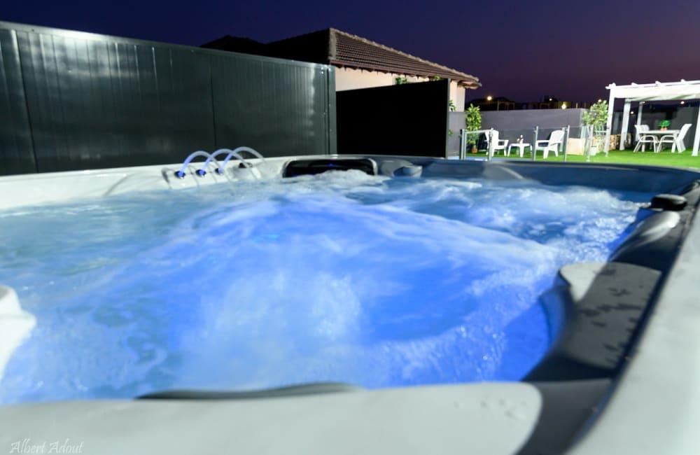 213485 וילה דיאמנטה - בריכה והחצר, וילה דיאמנטה, וילה  בספסופה וילות - Vila 4 U