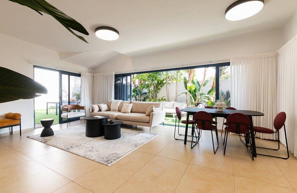 213883 גלריה כללית, וילה על הים בראשון, וילה  בראשון לציון וילות - Vila 4 U