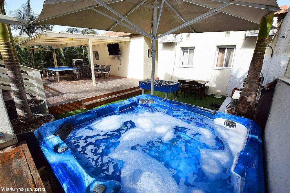 215280 מתחם החצר, ויליג' קומפלקס ריזורט, וילה  בניר בנים וילות - Vila 4 U