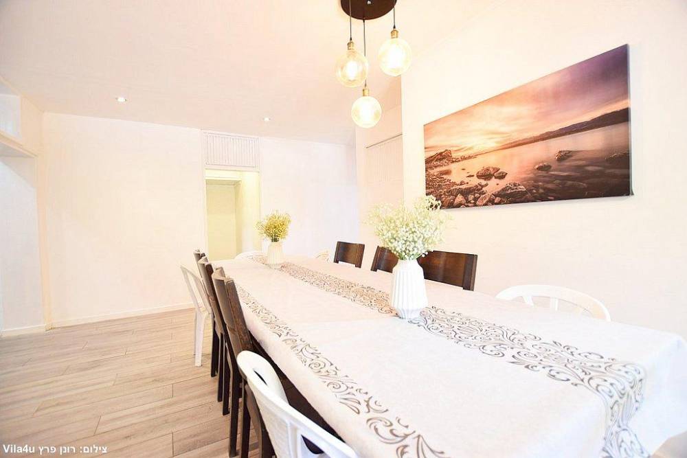 215301 פנים הוילה והחדרים, ויליג' קומפלקס ריזורט, וילה  בניר בנים וילות - Vila 4 U