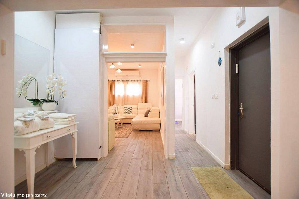 215308 פנים הוילה והחדרים, ויליג' קומפלקס ריזורט, וילה  בניר בנים וילות - Vila 4 U