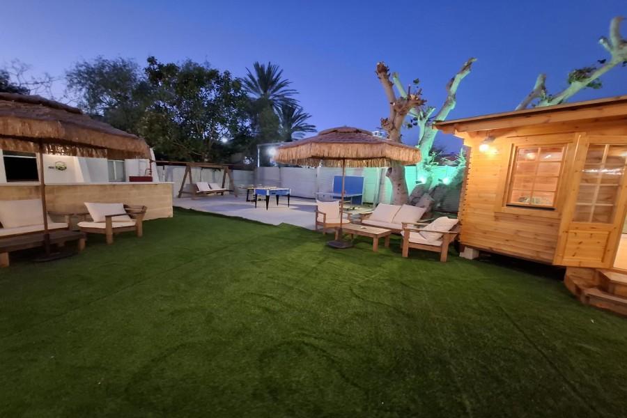 217136 מתחם חיצוני הבריכה והג'קוזי, כפר הים, וילה  בנתניה וילות - Vila 4 U