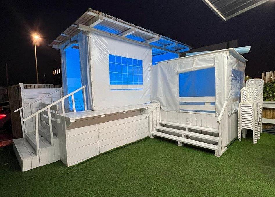 217252 המתחם החיצוני, מתחם אופוריה, וילה  באור עקיבא וילות - Vila 4 U