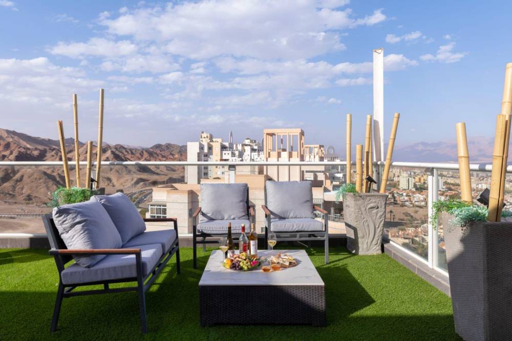 217393 גלריה חיצונית, נגיעה מהשמיים, וילה  באילת וילות - Vila 4 U