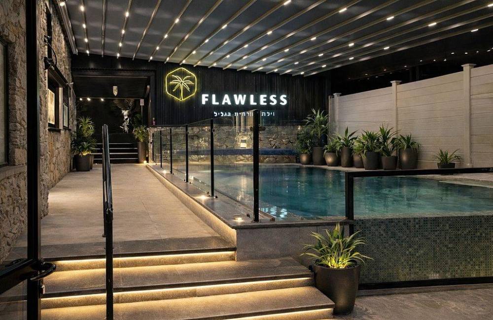 218479 גלריית חוץ, וילה פלואלס בוטיק, וילה  בדלתון וילות - Vila 4 U