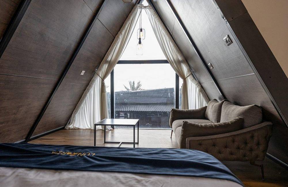 218660 הסוויטות במתחם, אחוזת לונריה, וילה  בירכא וילות - Vila 4 U