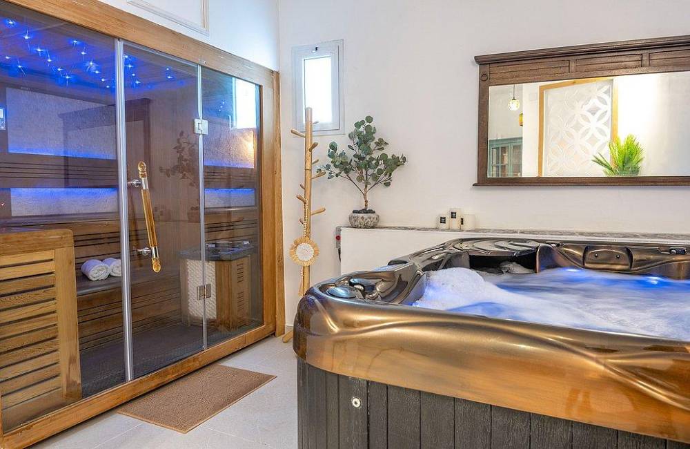 218699 גלריה כללית, וילה ספא ריש, וילה  בירכא וילות - Vila 4 U