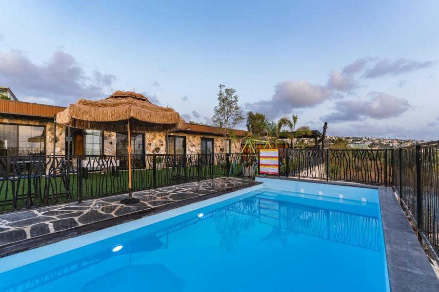 219279 גלריה כללית, סוויטות על הפסגה, וילה  בירכא וילות - Vila 4 U