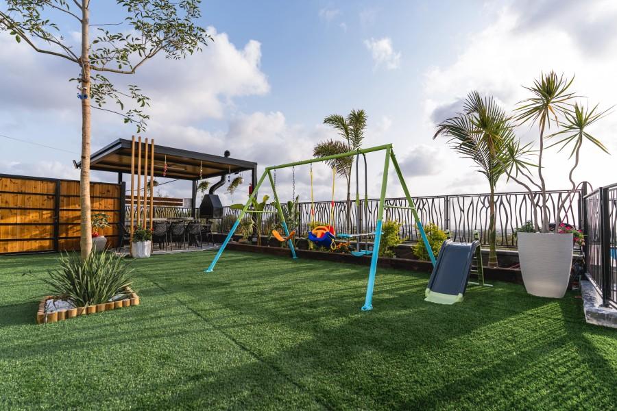 219353 המתחם החיצוני הנוף וחדר האוכל, סוויטות על הפסגה, וילה  בירכא וילות - Vila 4 U