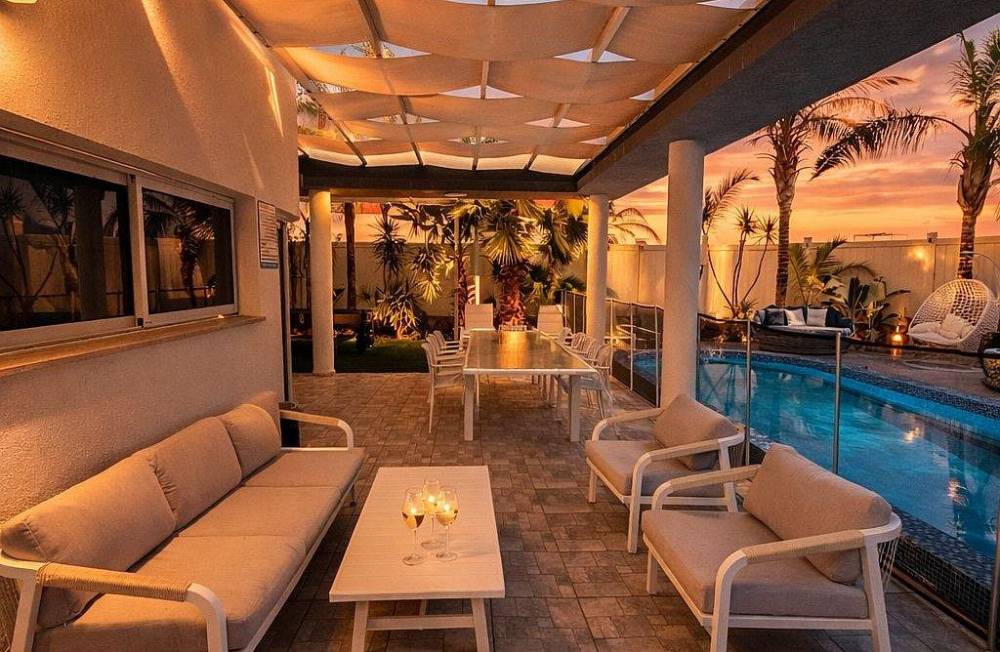 219395 חצר הוילה, וילה תלתן, וילה  באילת וילות - Vila 4 U