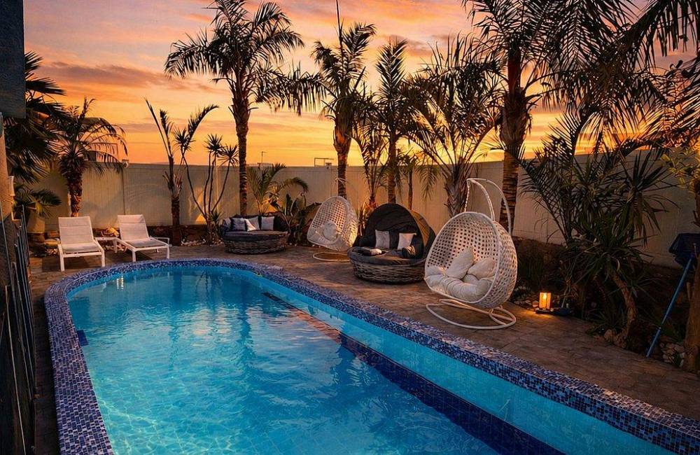 219398 חצר הוילה, וילה תלתן, וילה  באילת וילות - Vila 4 U