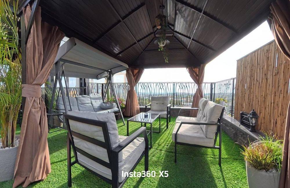 219471 המתחם החיצוני הנוף וחדר האוכל, סוויטות על הפסגה, וילה  בירכא וילות - Vila 4 U