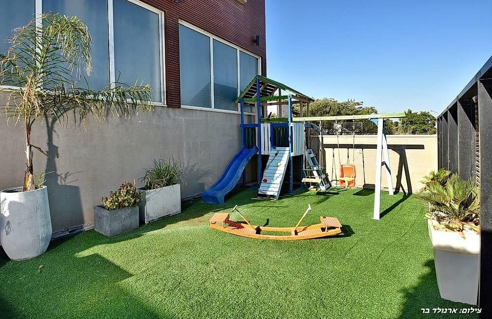 221546 החצר והבריכה, וילה אל הכנרת, וילה  בנוף כנרת וילות - Vila 4 U