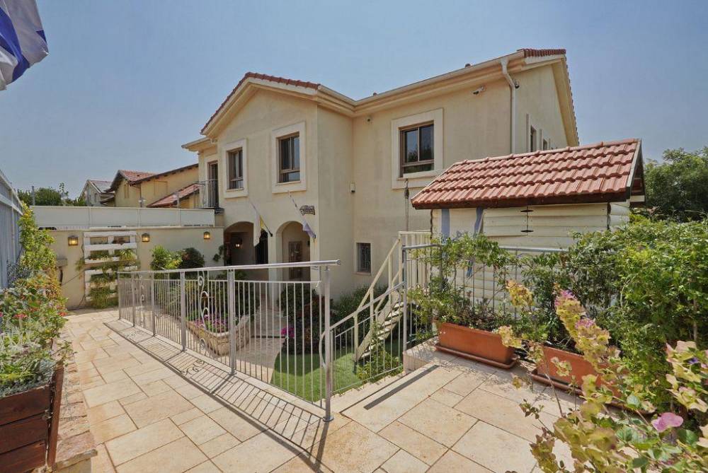 224950 המתחם החיצוני, וילה נטופה כושר - Villa Netofa Kosher, וילה  במצפה נטופה וילות - Vila 4 U