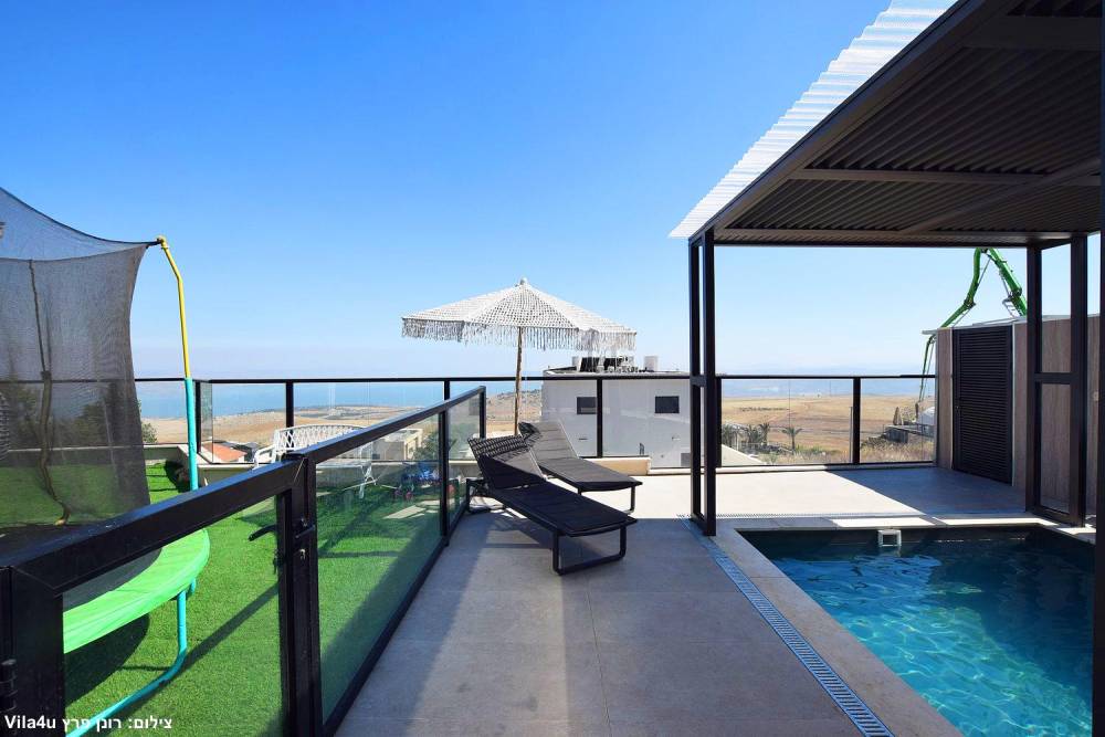 225830 מתחם הבריכה והג'קוזי, וילה נוף כנרת - Villa Nofe Kinneret, וילה  בנוף כנרת וילות - Vila 4 U