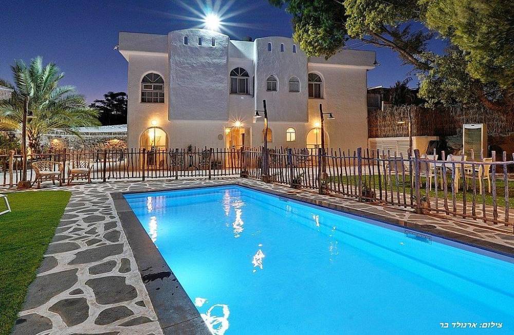 226577 המתחם החיצוני בערב, וילה תן ריזורט - Tn Resort, וילה  ביבנאל וילות - Vila 4 U
