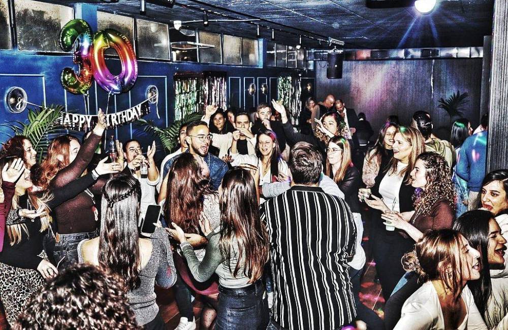 233867 חוגגים במתחם, Ok Lounge Event | אוקיי לאונג' איוונט, וילה  ברמת השרון וילות - Vila 4 U